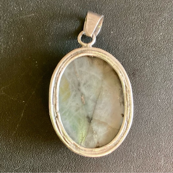 Large Oval Labradorite Sterling  Pendant Protection - Picture 4 of 6